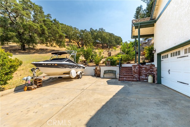 9555 Santa Cruz Road, Atascadero CA: https://media.crmls.org/medias/4578ec8e-e548-41e1-91f7-7948eb2f2dff.jpg