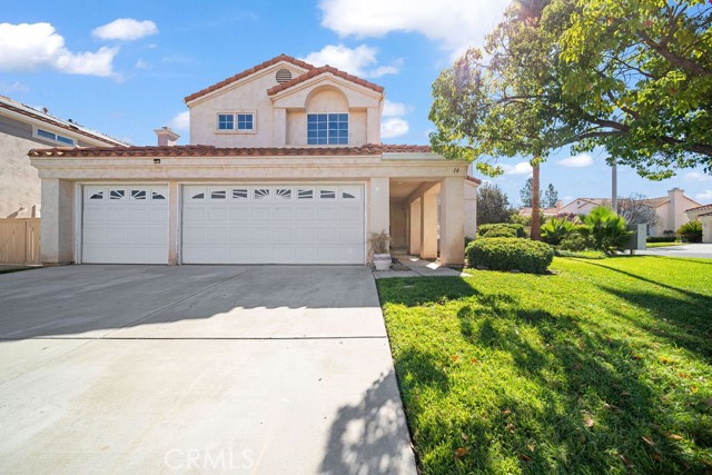 Detail Gallery Image 1 of 50 For 14 Bella Minozza, Lake Elsinore,  CA 92532 - 4 Beds | 2/1 Baths