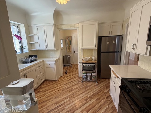 1054 South Corning photo 20