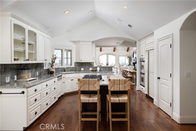 Detail Gallery Image 30 of 54 For 2001 Yacht Resolute, Newport Beach,  CA 92660 - 3 Beds | 2/1 Baths