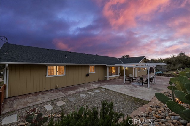 Detail Gallery Image 2 of 75 For 30301 Longview Ln, Coarsegold,  CA 93614 - 3 Beds | 2 Baths