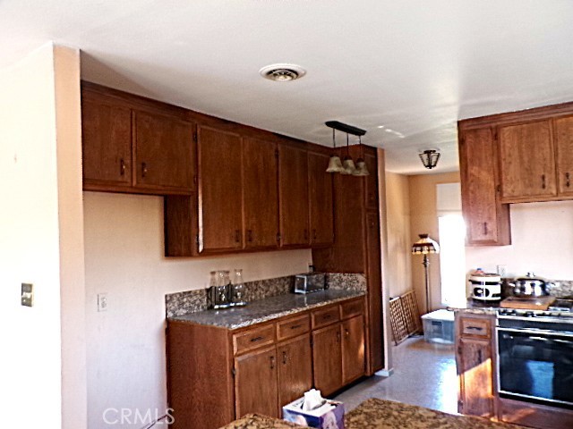 Detail Gallery Image 5 of 15 For 14998 Lelabelle Bld, Clearlake,  CA 95422 - 2 Beds | 2 Baths