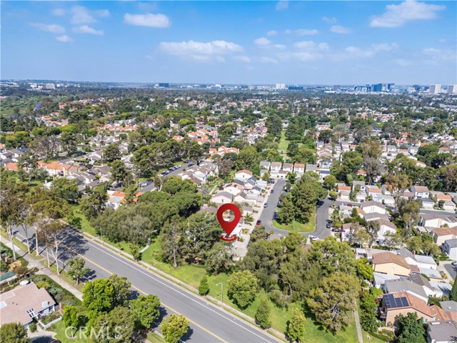 75 Willow Tree Lane, Irvine CA: https://media.crmls.org/medias/457ba3d8-1de8-4576-b557-de4eb13eba21.jpg