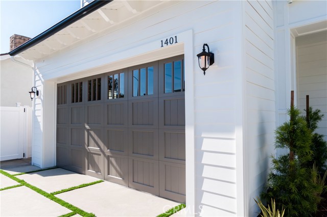 1401 Lynngrove Drive, Manhattan Beach, California 90266, 5 Bedrooms Bedrooms, ,5 BathroomsBathrooms,Residential,Sold,Lynngrove,SB17035435