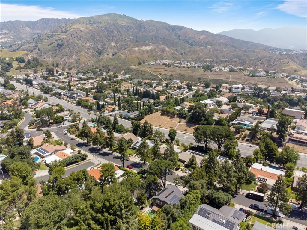 https://media.crmls.org/medias/457c571a-30c7-4bb6-aa86-842e6a006ae6.jpg?preset=X-Large