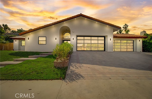 Detail Gallery Image 1 of 41 For 22434 Itasca St, Chatsworth,  CA 91311 - 5 Beds | 4/1 Baths