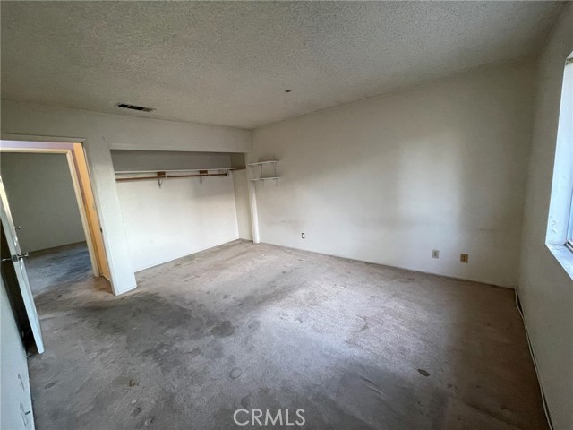 Detail Gallery Image 8 of 22 For 1575 S Reservoir St #H,  Pomona,  CA 91766 - 3 Beds | 3 Baths