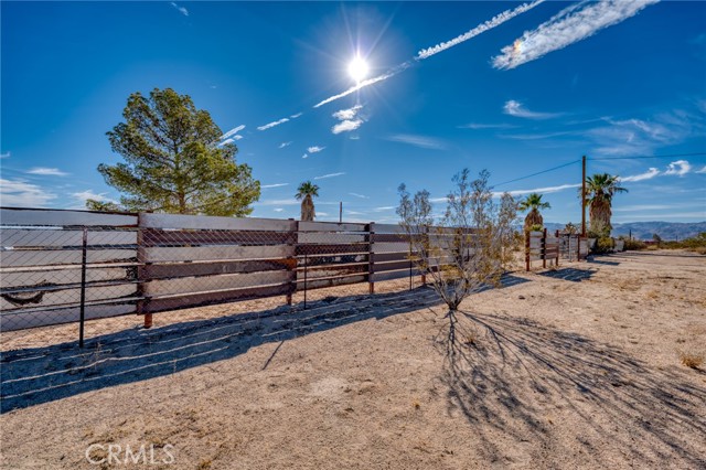 Detail Gallery Image 62 of 74 For 2953 Border Ave, Joshua Tree,  CA 92252 - 3 Beds | 2 Baths