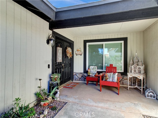 Detail Gallery Image 4 of 28 For 1669 Erin Ave, Upland,  CA 91784 - 4 Beds | 2 Baths