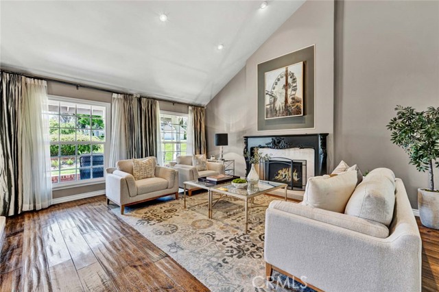 Detail Gallery Image 6 of 53 For 18731 Monte Vista Cir, Villa Park,  CA 92861 - 4 Beds | 3/1 Baths
