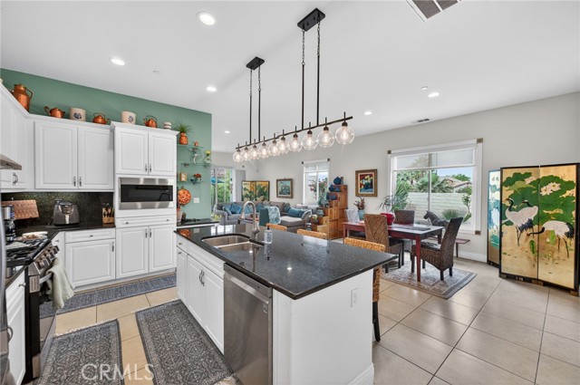 Detail Gallery Image 8 of 65 For 81485 Avenida Viesca, Indio,  CA 92203 - 2 Beds | 2 Baths