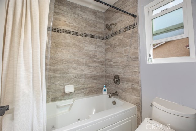 7892 Southwind Circle, Huntington Beach CA: https://media.crmls.org/medias/458115b3-bb29-4233-ad5b-61d0fb1308bf.jpg