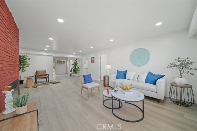 3704 Lorado Way, View Park CA: https://media.crmls.org/medias/45814bbd-dbcd-4eb0-a89b-d9a6272c3b06.jpg