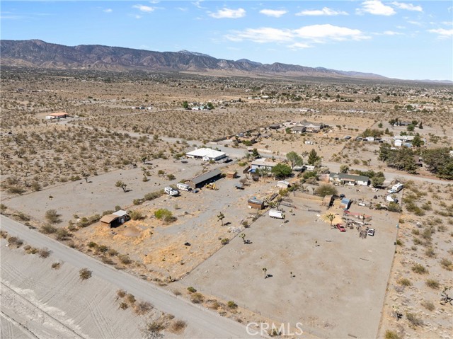 11535 Rosado Road, Pinon Hills CA: https://media.crmls.org/medias/458153da-08a2-4d95-bf0d-d972085fa52a.jpg