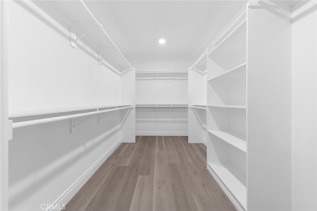 https://media.crmls.org/medias/4581543f-7dab-4da3-ac4f-18d4b65733ca.jpg?preset=X-Large