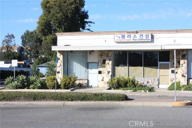 8223 Commonwealth Avenue, Buena Park, California 90621, ,Commercial Lease,For Rent,8223 Commonwealth Avenue,CRIV24102169