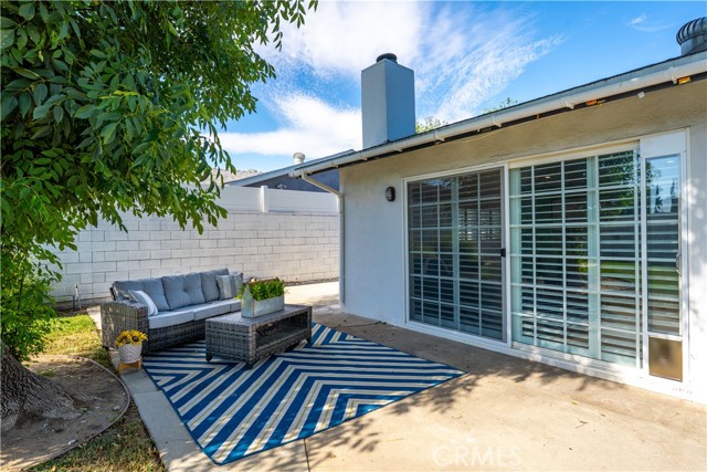 11243 Gaviota Avenue, Granada Hills CA: https://media.crmls.org/medias/45828dbd-bb43-4002-9199-7988c18a5a90.jpg