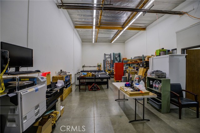 21352 Nordhoff Street, Chatsworth (los Angeles), California 91311, ,Commercial Sale,For Sale,21352 Nordhoff Street,CRSR24012959