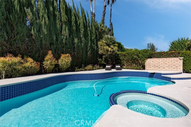 Image 31 of 37 For 19625 Romar Street