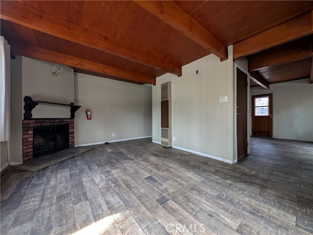 Detail Gallery Image 3 of 8 For 40221 Mill Creek, Big Bear Lake,  CA 92315 - 2 Beds | 1 Baths