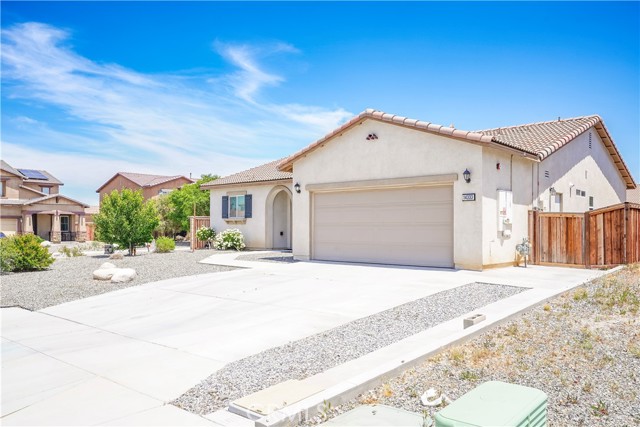Detail Gallery Image 2 of 37 For 14333 Vincent Way, Adelanto,  CA 92301 - 4 Beds | 2 Baths