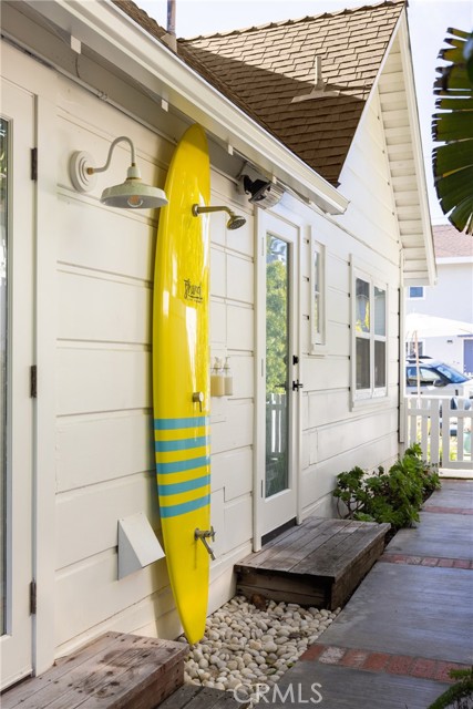 265 Myrtle Street, Laguna Beach CA: https://media.crmls.org/medias/45851c5a-d073-4bbf-afd4-55acdf03ba9f.jpg