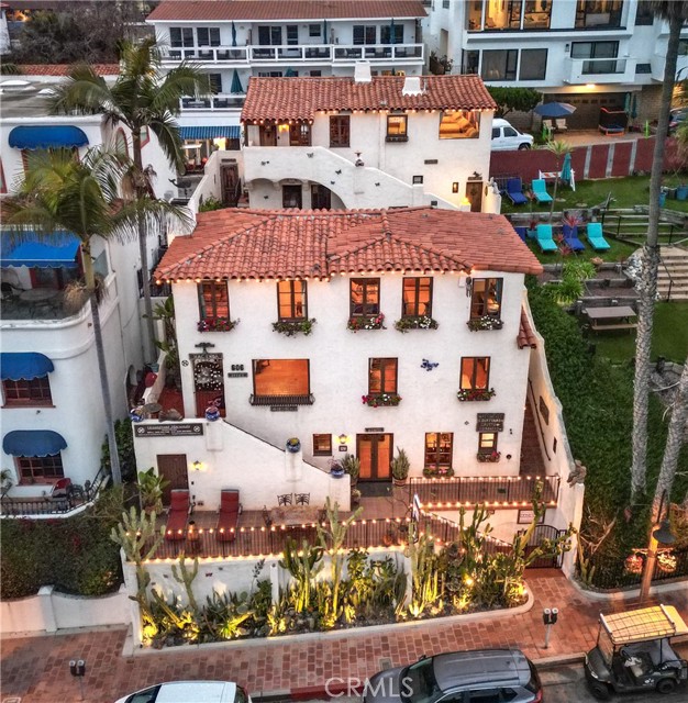 606 Avenida Victoria, San Clemente CA: https://media.crmls.org/medias/45852980-b299-483c-8b9d-28d00483c265.jpg