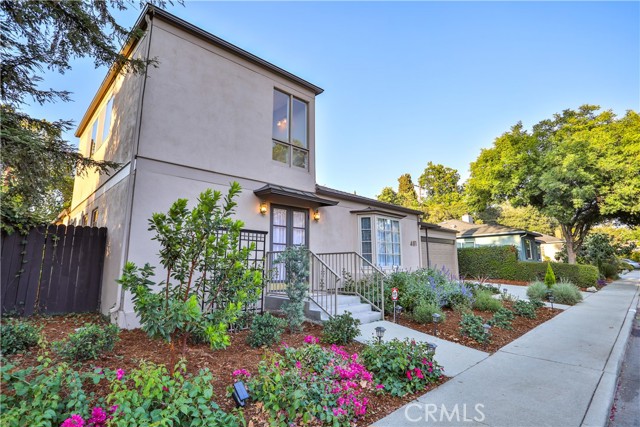 Detail Gallery Image 2 of 63 For 481 University Cir, Claremont,  CA 91711 - 4 Beds | 2/1 Baths