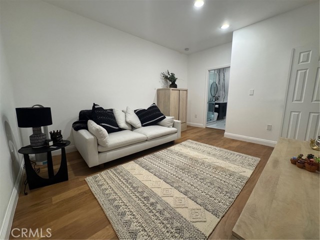 Detail Gallery Image 23 of 33 For 12011 Goshen #104,  Los Angeles,  CA 90049 - 2 Beds | 3 Baths