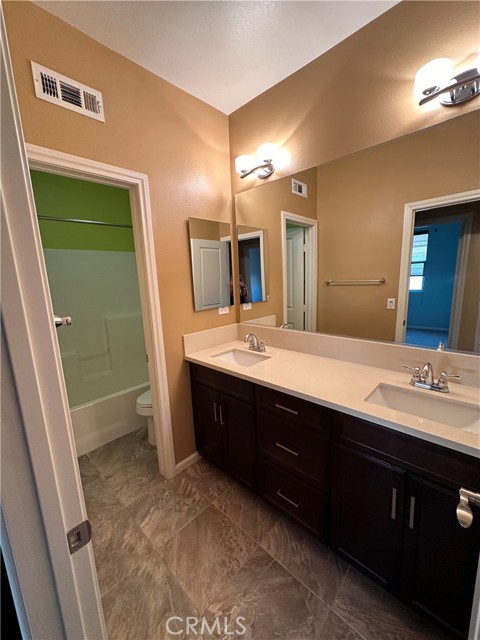 Detail Gallery Image 9 of 19 For 44015 Rivo Ct, Temecula,  CA 92592 - 3 Beds | 2/1 Baths