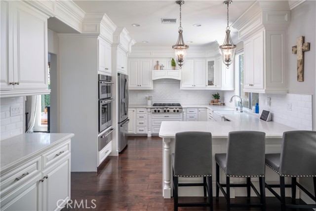 27705 Essex Place, Valencia CA: https://media.crmls.org/medias/4586fc77-52ac-4a3d-b7f1-421687a0d644.jpg