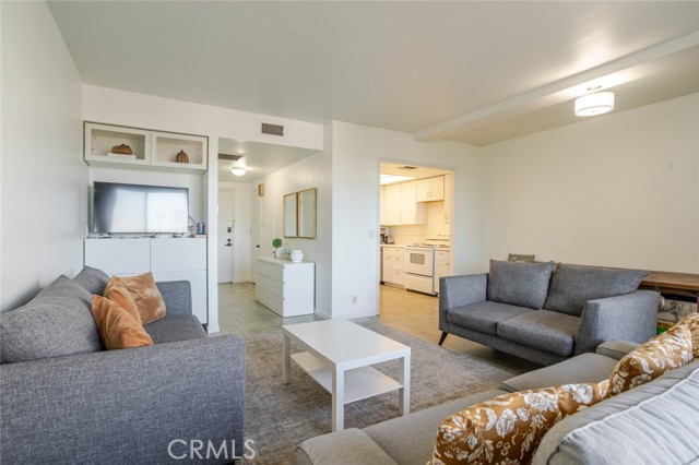Detail Gallery Image 9 of 29 For 321 S San Vicente Bld #505,  Los Angeles,  CA 90048 - 1 Beds | 2 Baths