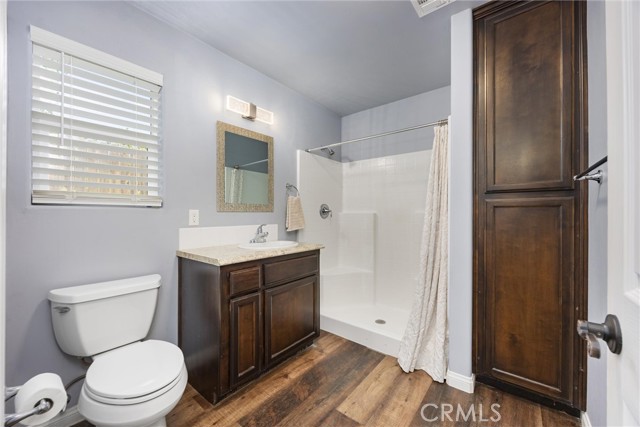 Detail Gallery Image 5 of 30 For 6202 Ocean Jasper Dr, Bakersfield,  CA 93313 - 5 Beds | 4 Baths