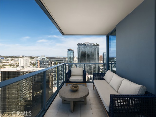 Detail Gallery Image 17 of 50 For 1388 Kettner Bld #2803,  San Diego,  CA 92101 - 2 Beds | 2 Baths