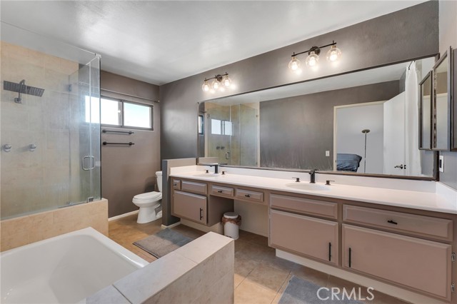 Detail Gallery Image 21 of 25 For 6323 Reseda Bld #14,  Tarzana,  CA 91335 - 2 Beds | 3 Baths