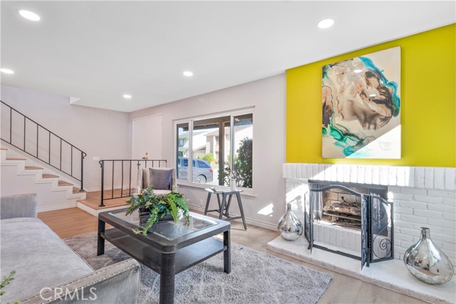 Detail Gallery Image 6 of 38 For 1736 E Oakridge, West Covina,  CA 91792 - 3 Beds | 2/1 Baths