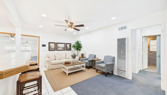 Detail Gallery Image 6 of 38 For 1529 E Avenue Q6, Palmdale,  CA 93550 - 4 Beds | 2 Baths