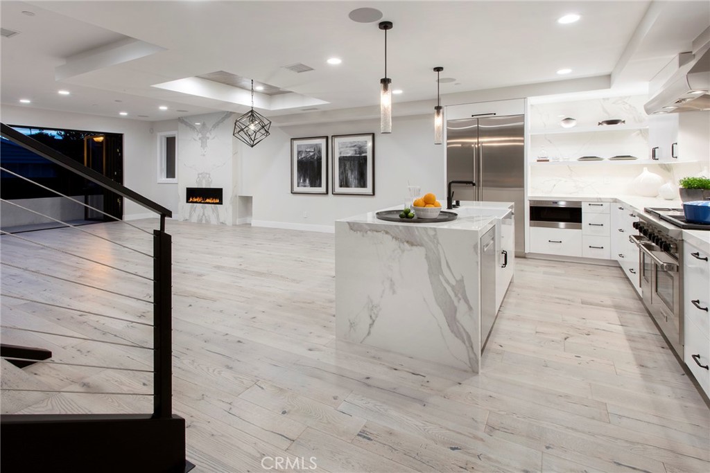 4589fc27 E7d9 450b 8c87 3766a3c3964b