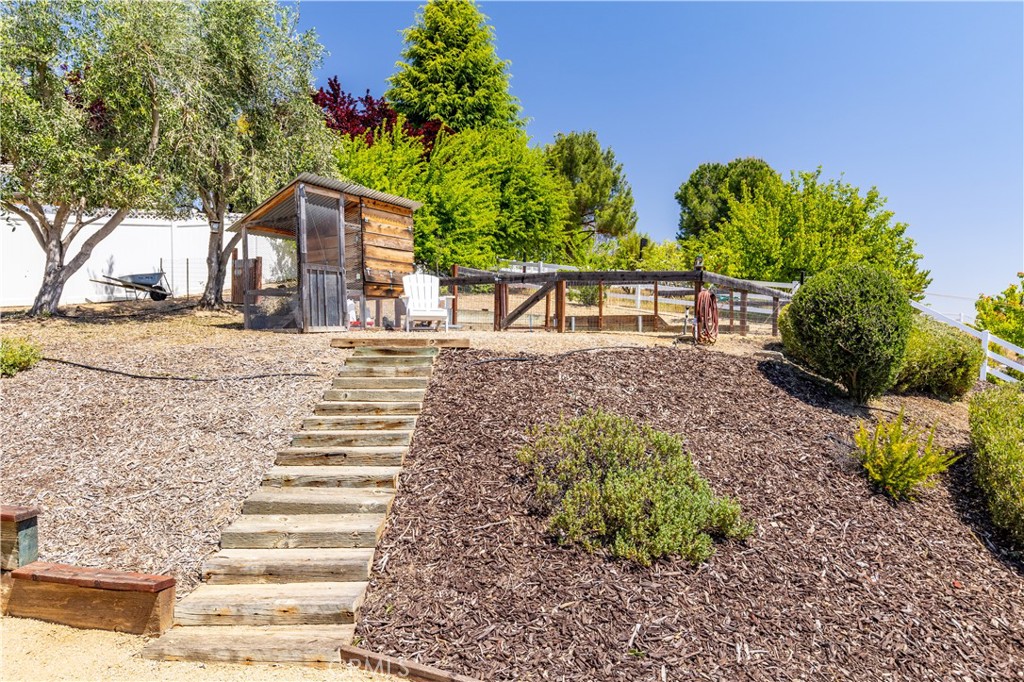 1307 Crown Way