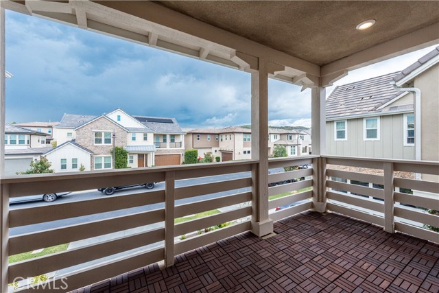 54 Sagan Way, Irvine CA: https://media.crmls.org/medias/458c2874-d5a5-4992-bc52-c2ca68de44ed.jpg