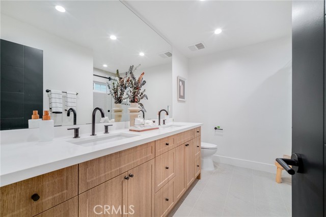 Detail Gallery Image 18 of 38 For 5673 Parkmor Rd, Calabasas,  CA 91302 - 4 Beds | 2/1 Baths