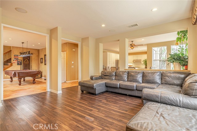 Detail Gallery Image 17 of 48 For 574 Oak Tree Ct, Simi Valley,  CA 93065 - 5 Beds | 4/1 Baths