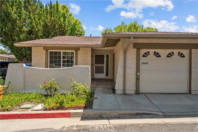 Detail Gallery Image 1 of 31 For 26847 Oak Branch Cir, Newhall,  CA 91321 - 2 Beds | 2 Baths