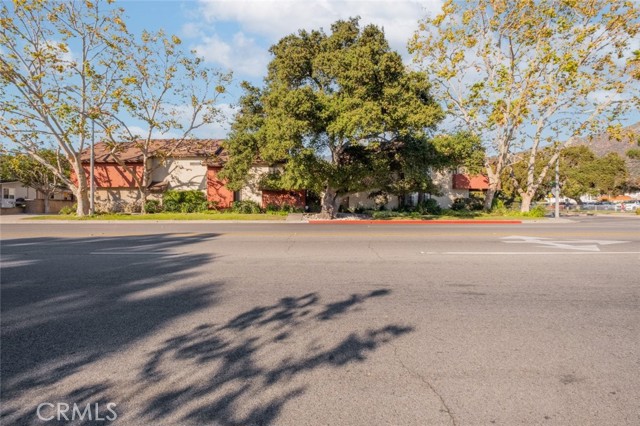 Detail Gallery Image 22 of 28 For 845 E Foothill Bld #H,  Monrovia,  CA 91016 - 2 Beds | 2 Baths