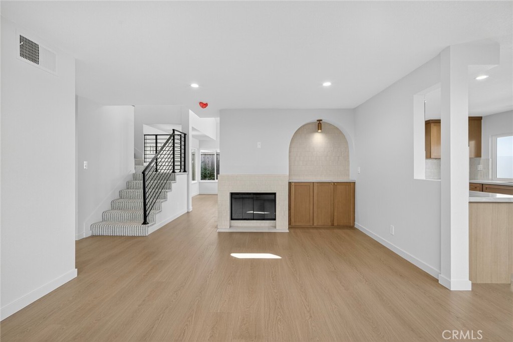 MLS #OC25245288 image #22