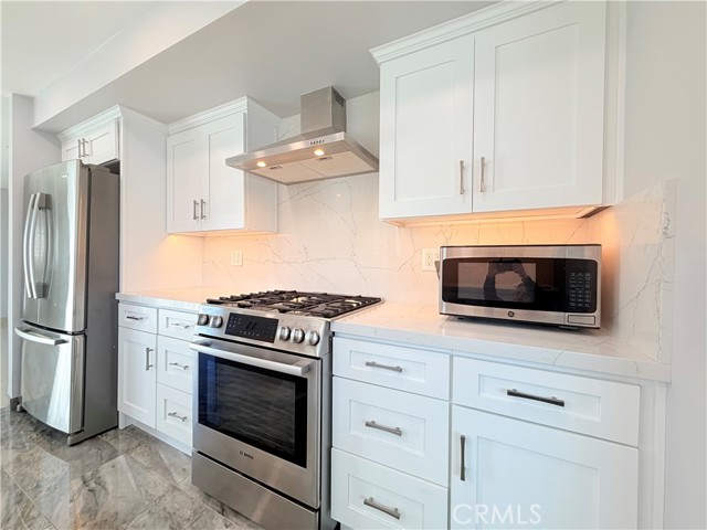 Detail Gallery Image 7 of 34 For 1765 Garvin, Simi Valley,  CA 93065 - 5 Beds | 3/1 Baths