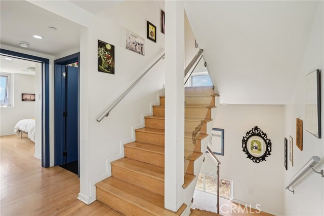 Detail Gallery Image 16 of 45 For 3640 Roseview Ave, Los Angeles,  CA 90065 - 3 Beds | 3 Baths