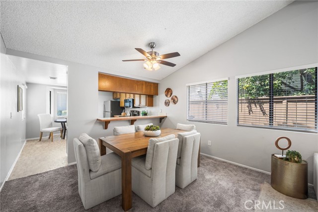 Detail Gallery Image 7 of 16 For 211 E Ponderosa Ln #10,  Anaheim,  CA 92802 - 2 Beds | 2 Baths