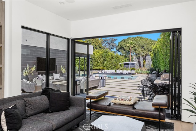 Detail Gallery Image 19 of 53 For 7139 Macapa, Los Angeles,  CA 90068 - 4 Beds | 5 Baths