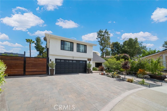 Front Image Thumbnail for CROC26087597